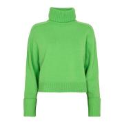 Vibrant Green Mero Crop Strik