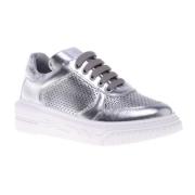 Sneaker in silver nappa leather