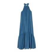 Lang kjole med amerikansk halsudskæring og rynket kant i bomuld-silke muslin