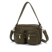 Stilfuld Crossbody Taske med Nitter