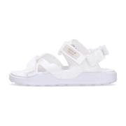 Elastisk sportsandal med justerbare remme