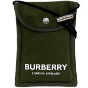 Pre-owned nylon burberry-tasker