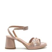 Nude Plateau Sandal