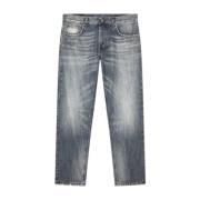 Slim Fit Carrot Jeans