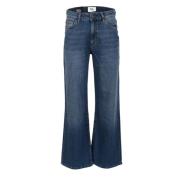 Retro-chic wide leg jeans