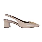 Beige læder slingback med metal detalje