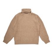 Taupe Turtleneck Striktrøje