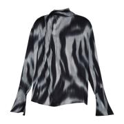 Zebra Print Satin Blouse med høj hals