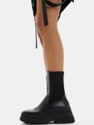 Bershka Chelsea Boots  sort