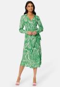 SELECTED FEMME Sirene LS Midi Wrap Dress Absinthe Green AOP:A 34