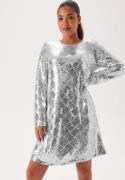 YAS Yaschekka Ls Dress Silver/W Sequins XS