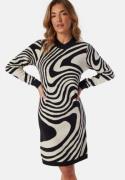 Object Collectors Item Ray L/S Knit Dress AOP Black Pattern:Sandshell zebra L