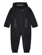Nkn Tech Fleece Hooded Coveral / Nkn Tech Fleece Hooded Cove Langærmet Body Black Nike