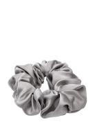 Mulberry Silk Scrunchie Grey Accessories Hair Accessories Scrunchies Grey Lenoites