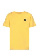 Regular Fit Badge T-Shirt - Gots/Ve Tops T-Kortærmet Skjorte Yellow Knowledge Cotton Apparel
