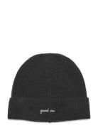 Vincennes Grand Cru Accessories Headwear Beanies Green Maison Labiche Paris