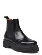 Stb-Sanna Chelsea Patent Shoes Boots Ankle Boots Ankle Boots Flat Heel Black Shoe The Bear