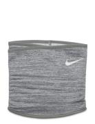 Nike Therma Sph Neckwarmer Hth 4.0 Accessories Scarves Neckwarmer Grey NIKE Equipment