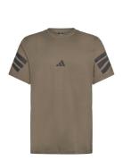 M Fi 3S Reg T Sport Men Sports Clothes Sport Tops Sport T-Skjorte Khaki Green Adidas Sportswear