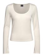 Soft Touch Jersey Top Tops T-shirts & Tops Long-sleeved Cream Gina Tricot