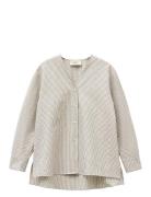 Airy Shirt-V Neck Tops Shirts Long-sleeved Beige A Part Of The Art