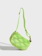 Juicy Couture - Skuldertasker - Acid Green - Rambling Velour Crossbody - Tasker - Shoulder Bags