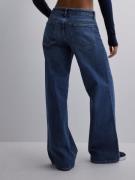 Only - Wide leg jeans - Dark Medium Blue Denim - Onlchris Reg Low Wide Dnm C2C SOO02 - Jeans