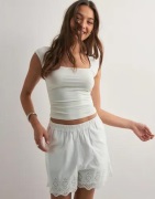 Only - Hvid - Onllou Life Emb Loose Shorts Wvn