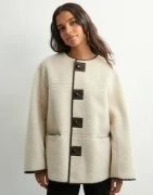 Pieces - Beige - Pcjulie Reversible Teddy Brushed Ja