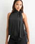 Neo Noir - Sort - Veda Drapy Satin Top