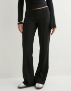 Nelly - Sort - No Waist Flare Suit Pants